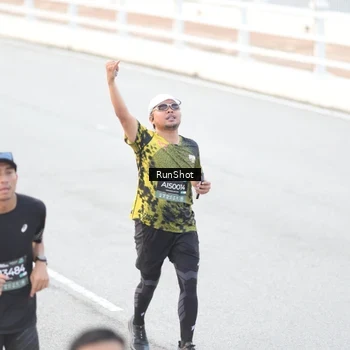 Runner Photo 6812729