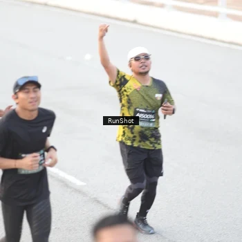 Runner Photo 6812731