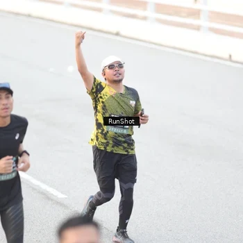 Runner Photo 6812732
