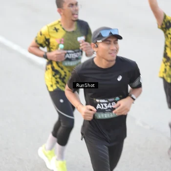 Runner Photo 6812737