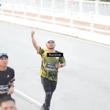Runner Photo 6812738