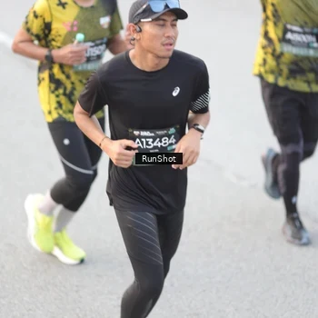 Runner Photo 6812743