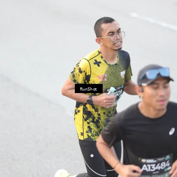 Runner Photo 6812748
