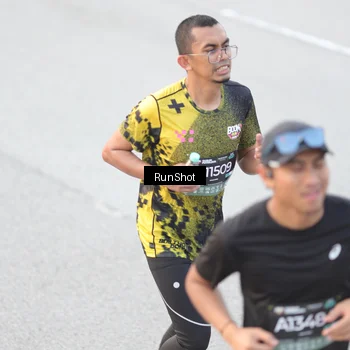 Runner Photo 6812751