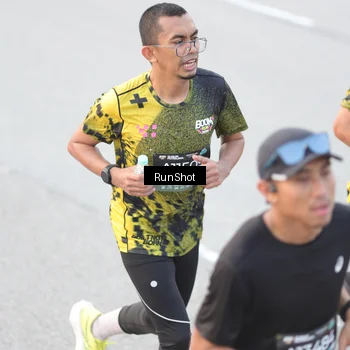 Runner Photo 6812754