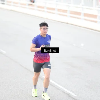 Runner Photo 6812758