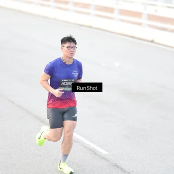 Runner Photo 6812763