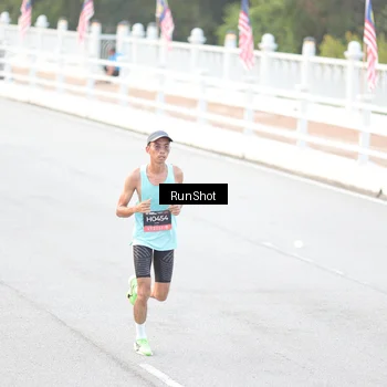 Runner Photo 6812767