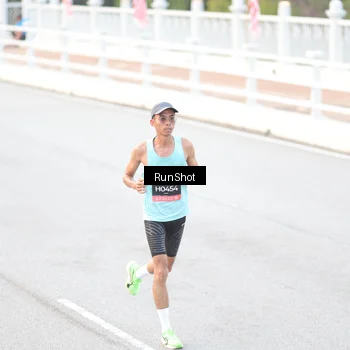 Runner Photo 6812774