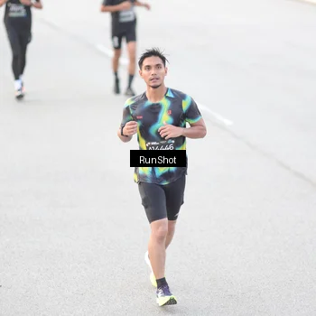 Runner Photo 6812785