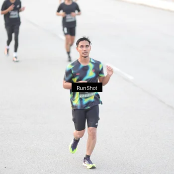 Runner Photo 6812786