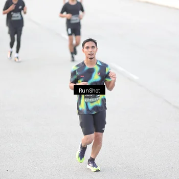 Runner Photo 6812787