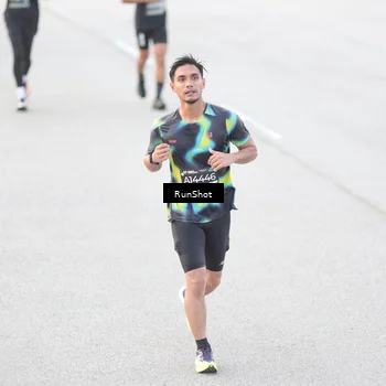 Runner Photo 6812788