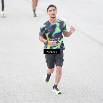 Runner Photo 6812794