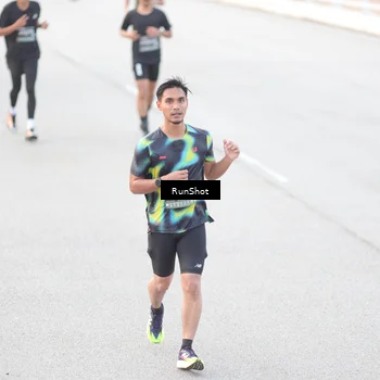 Runner Photo 6812797