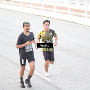 Runner Photo 6812851