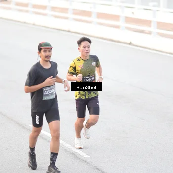 Runner Photo 6812853