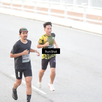 Runner Photo 6812854