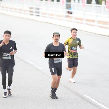 Runner Photo 6812874