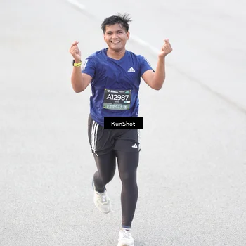 Runner Photo 6812897