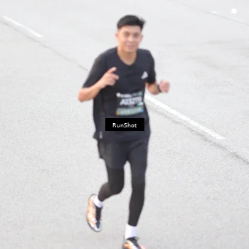 Runner Photo 6812905