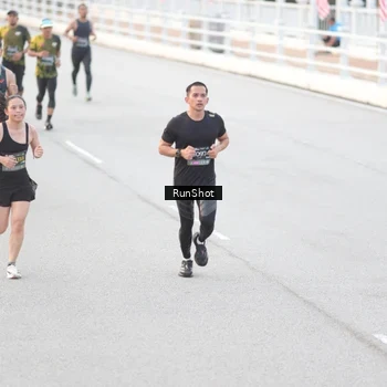 Runner Photo 6812942