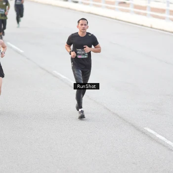 Runner Photo 6812947