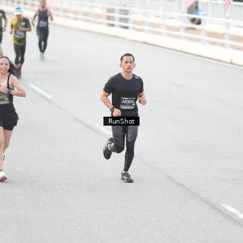 Runner Photo 6812950