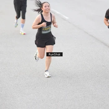 Runner Photo 6812971