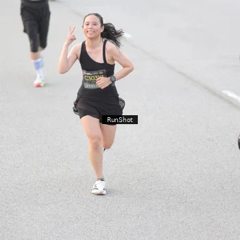 Runner Photo 6812978