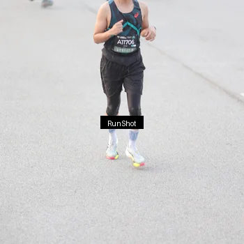 Runner Photo 6812999