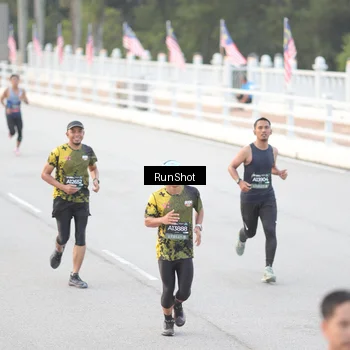 Runner Photo 6813016