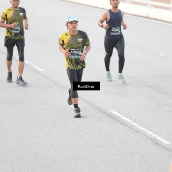 Runner Photo 6813024