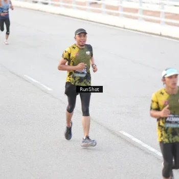 Runner Photo 6813042