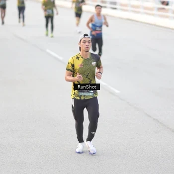 Runner Photo 6813059