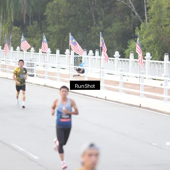 Runner Photo 6813075