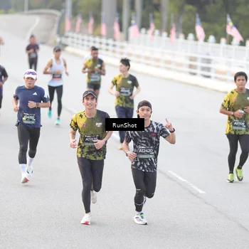 Runner Photo 6813099