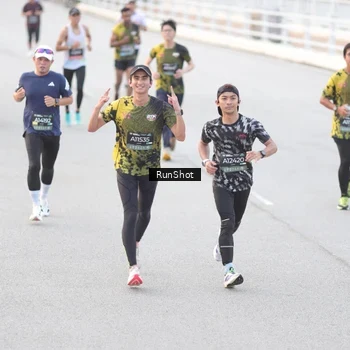 Runner Photo 6813110