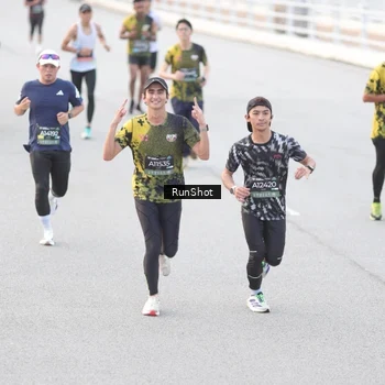 Runner Photo 6813112