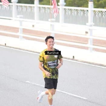 Runner Photo 6813135