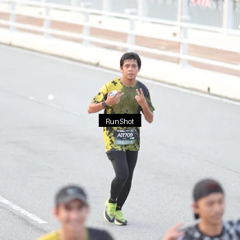 Runner Photo 6813143