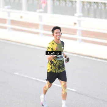 Runner Photo 6813160