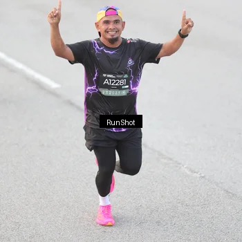 Runner Photo 6813199