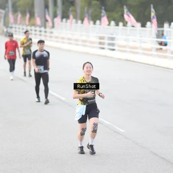 Runner Photo 6813290