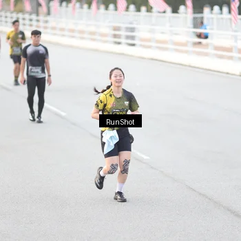 Runner Photo 6813309
