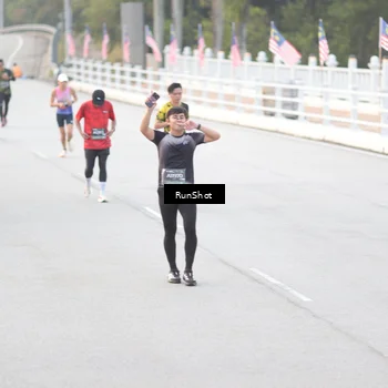 Runner Photo 6813315