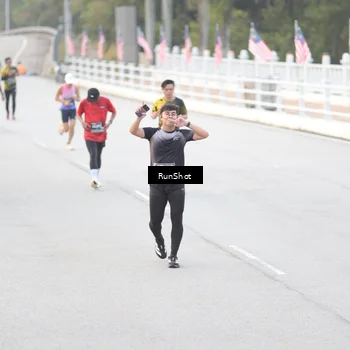 Runner Photo 6813318