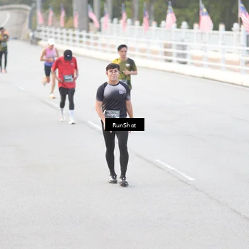 Runner Photo 6813326