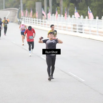 Runner Photo 6813327
