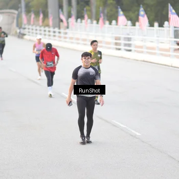 Runner Photo 6813329